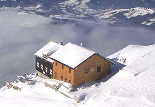 ZEBAU Zimmerei | Gmundner Hütte am Traunstein