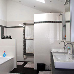 Various bathrooms in Austrian ZEBAU houses